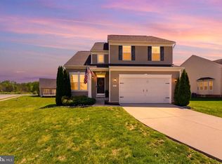 101 Chagall Ln, Martinsburg, WV 25403