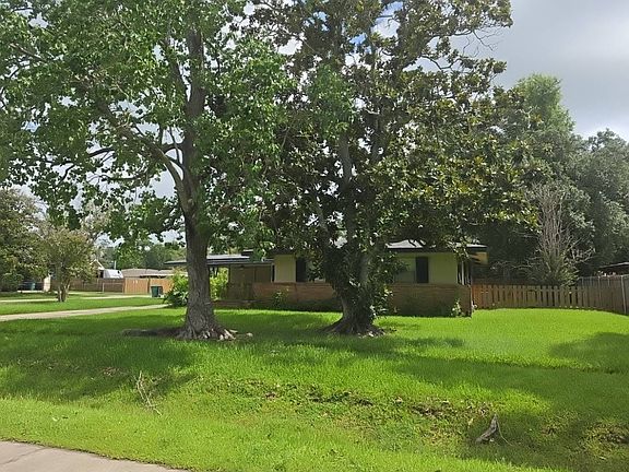 2nd image of 400 Markham Dr