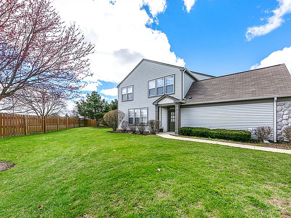 3rd image of 3310 Bromley Ln #3310
