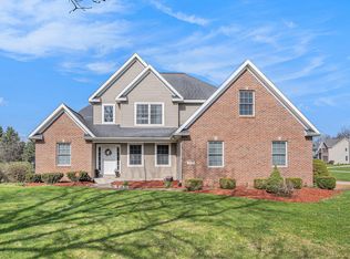 5935 Chandra Dr, Kalamazoo, MI 49004