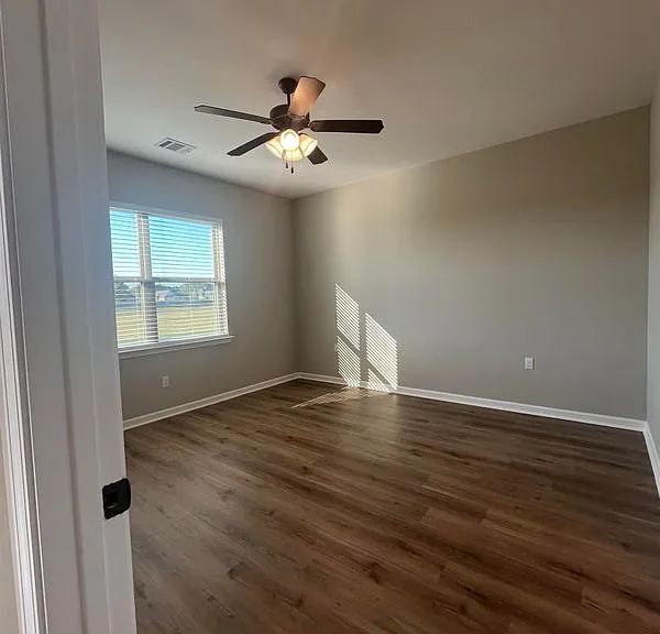 205 River Mill Dr — Photo 4
