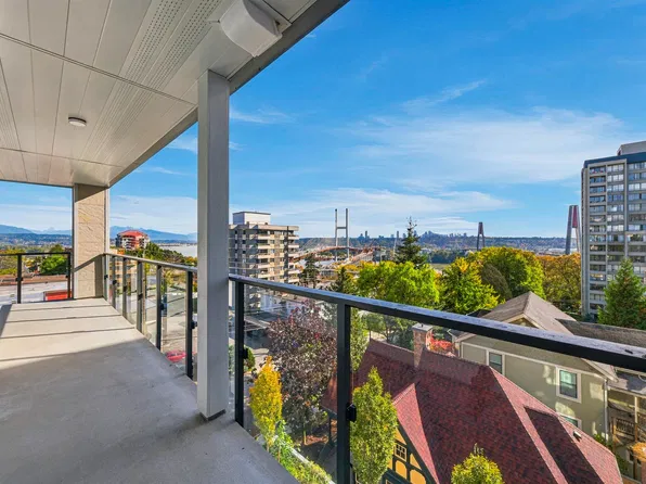 82 1st St #419, New Westminster, BC V3L 2G1