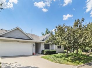 10140 Meredith Dr APT 2, Urbandale, IA 50322
