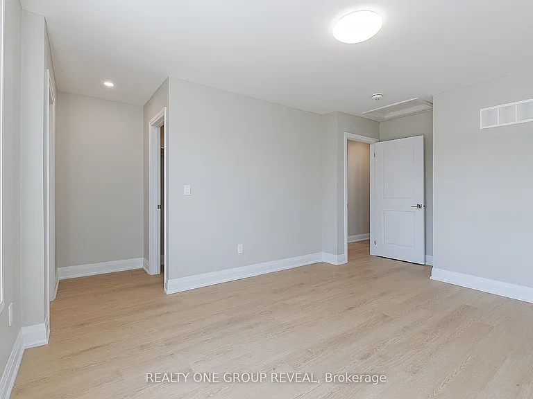 227 Grenfell St #3 — Photo 21