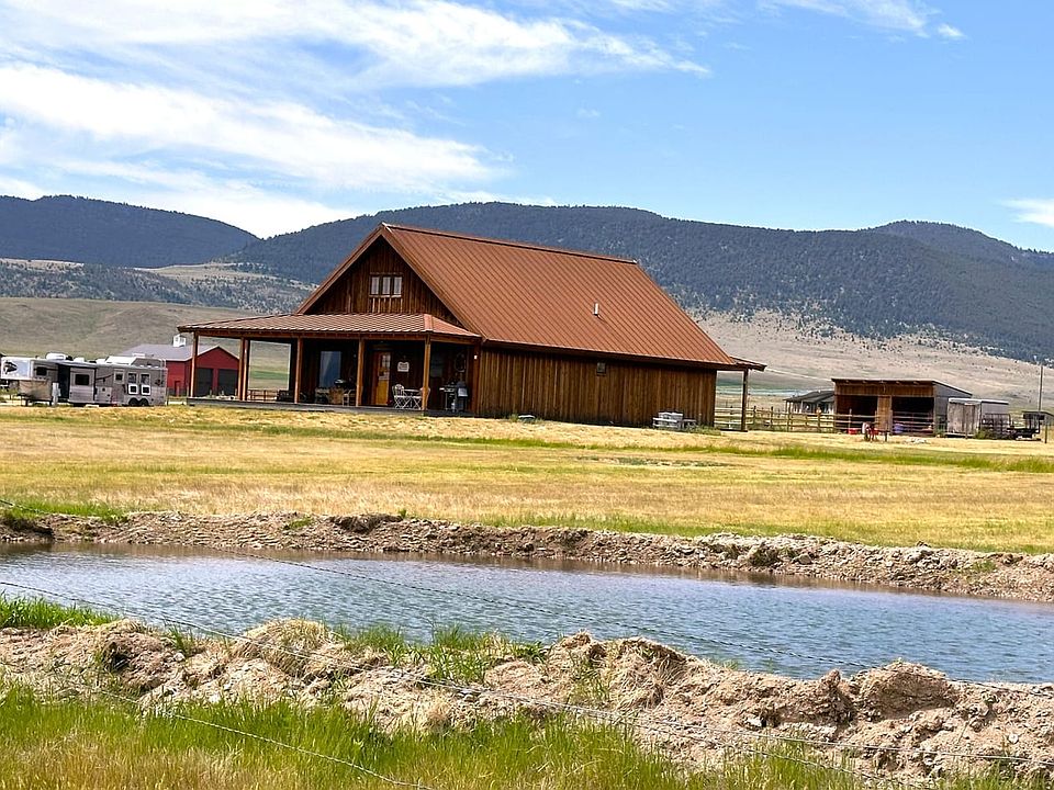 Cabin with Seasonal Irrigation Holding POND