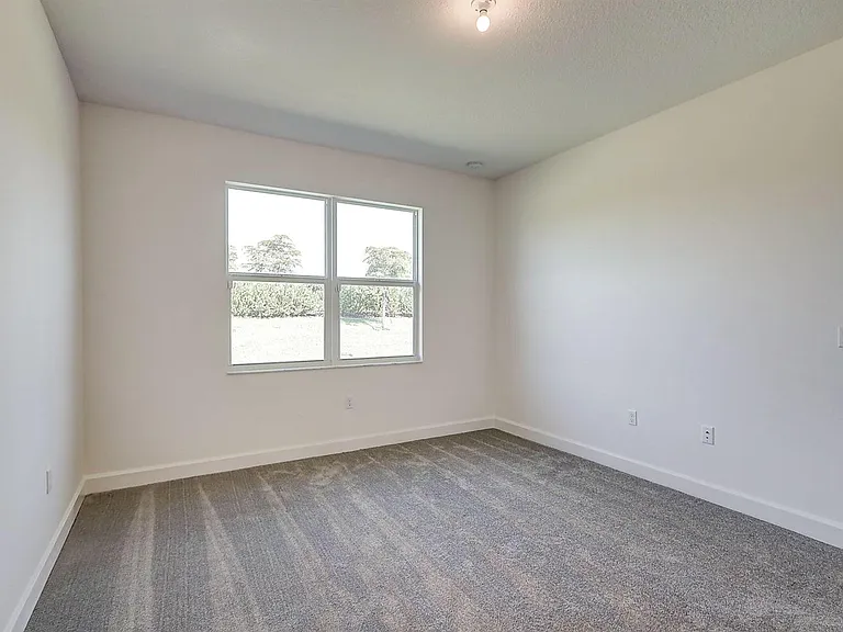 13549 SW Oceanus Blvd — Photo 9