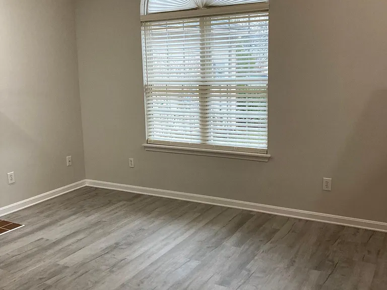7547 Eagle Ridge Dr — Photo 6