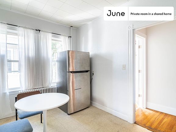 5th image of 45 Montcalm Ave #F
