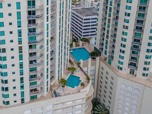 9066 SW 73rd Ct APT 806