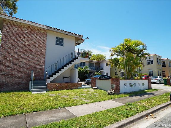 2nd image of 236 Madeira Ave APT 1