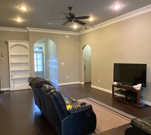 4th image of 3959 Glen Laurel Dr S