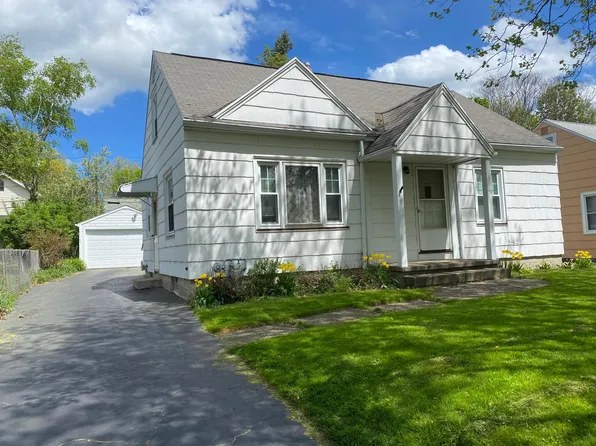 110 Colonial Rd, Rochester, NY 14609