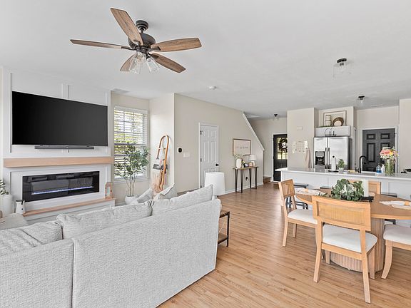 2nd image of 1754 Autumn Ct