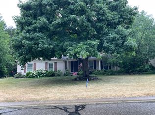 6522 Windmill Ln, West Bloomfield, MI