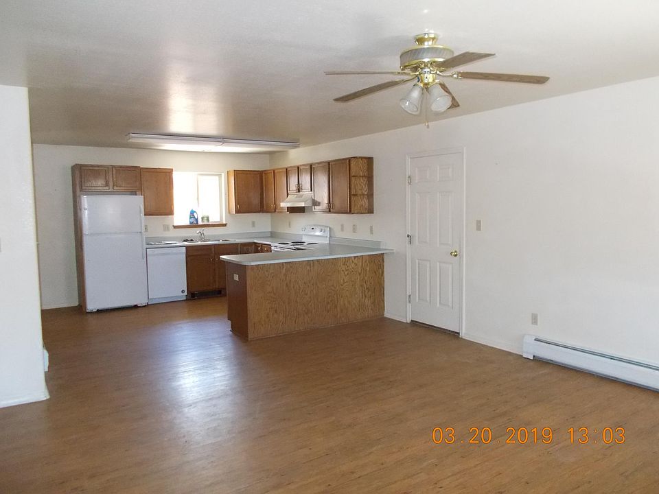 2nd image of 819 E 5th St Unit B