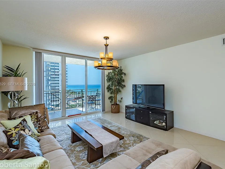 2080 S Ocean Dr #804