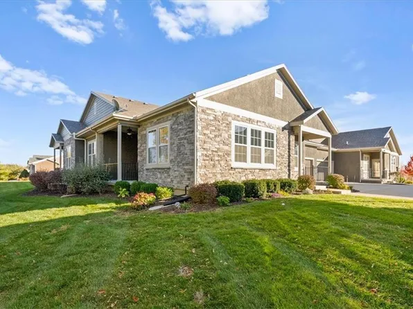 21878 W 119th Ter Unit 1702, Olathe, KS 66061