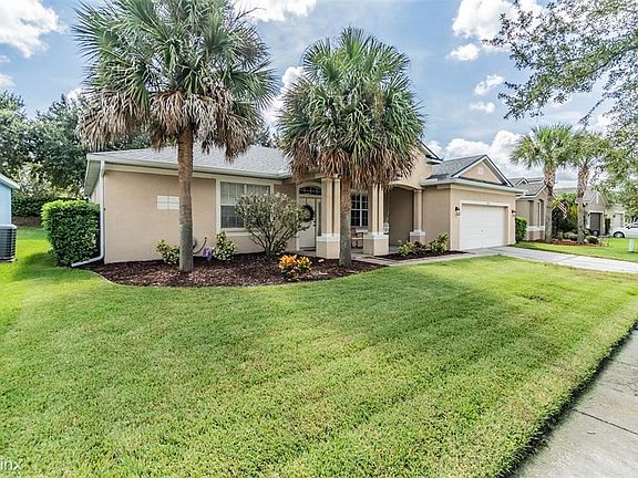 3rd image of 11704 Holly Creek Dr