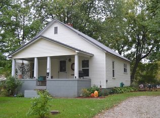 475 E Walnut St, Albion, IL 62806