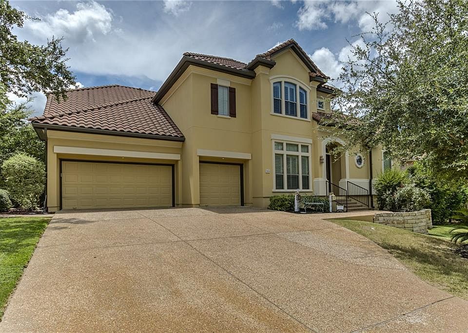 2nd image of 15404 Bat Hawk Cir
