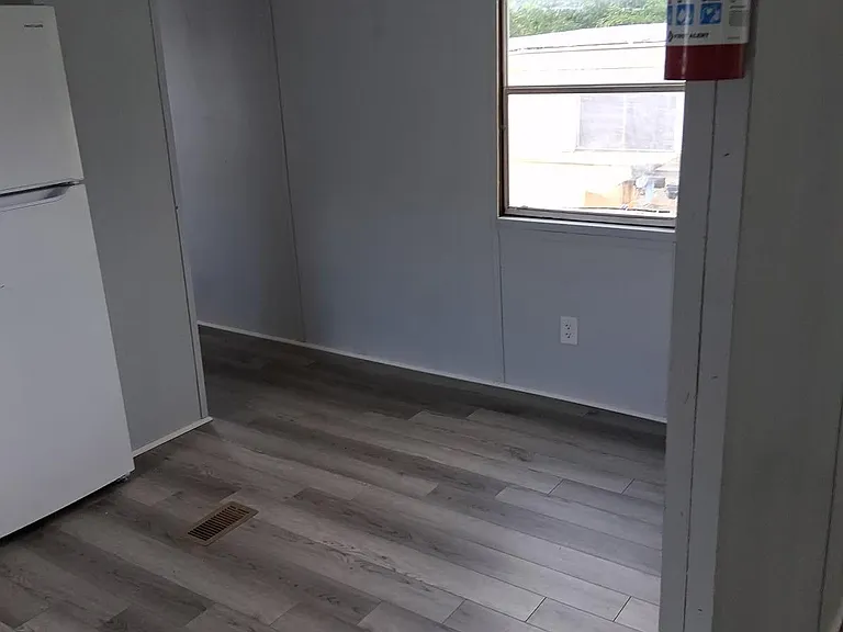 655 Thornton Ferry Rd #10 — Photo 7