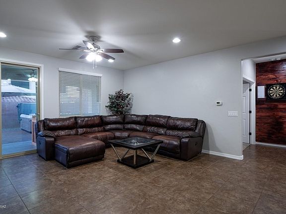 5th image of 612 W Calle Sombra Linda
