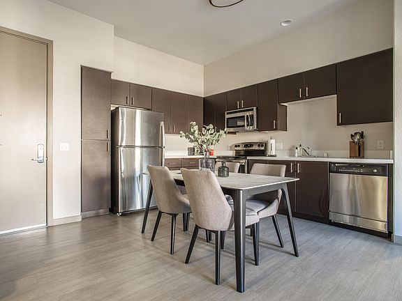 5th image of 1101 N Fair Oaks Ave #212