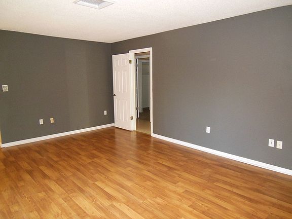 5th image of 6225 Elm Sq E