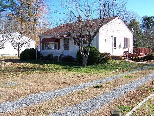 1st image of 81 Pine Dr