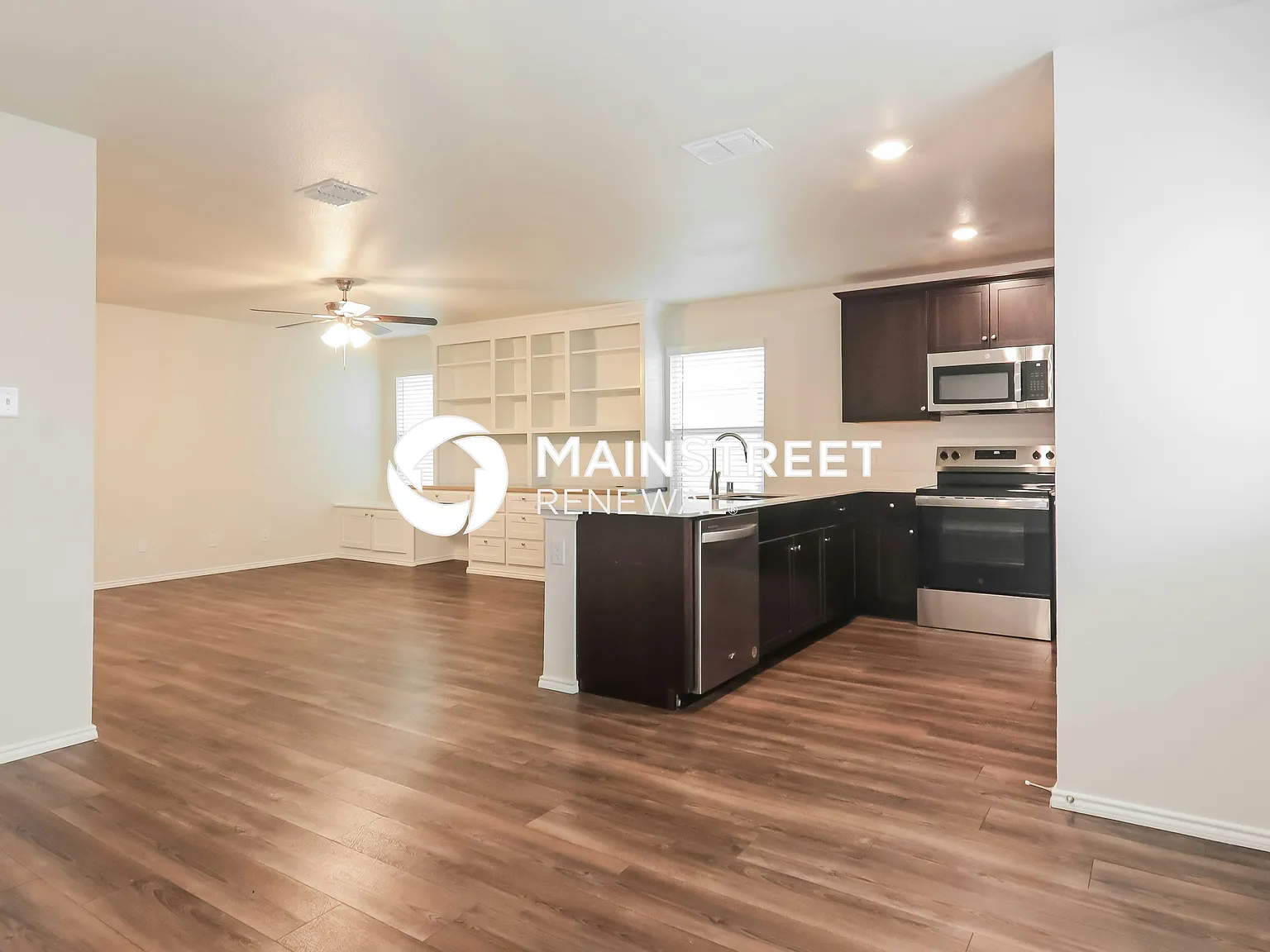 5213 Longshadow Dr — Photo 3