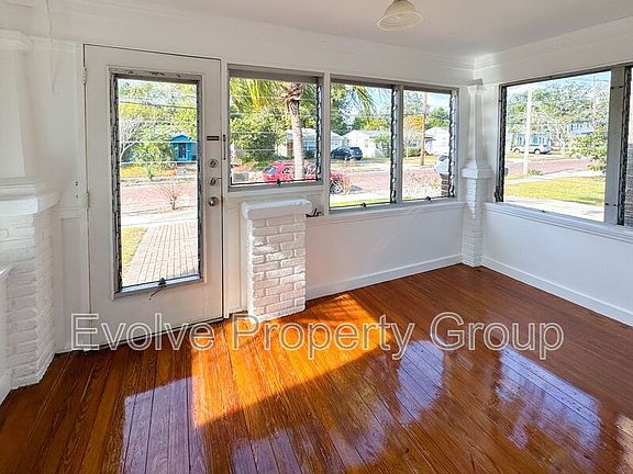5th image of 931 Shine Ave