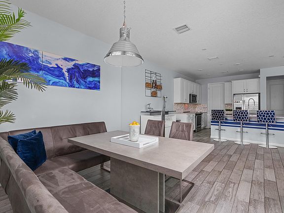 3rd image of 1253 Eucalyptus Drive