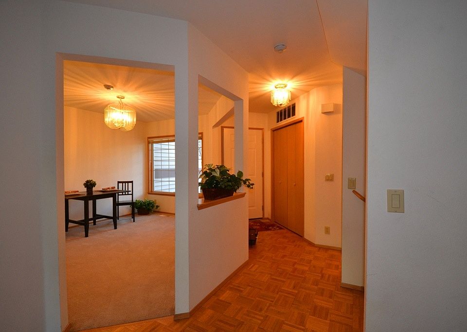 1st image of 15617 NE 70th Ct APT B104