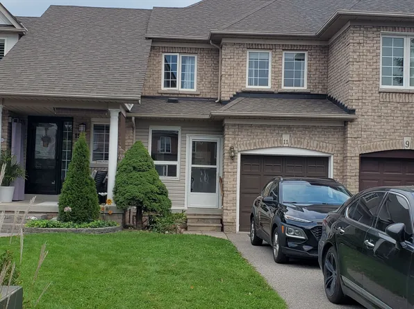 11 Oglevie Dr, Whitby, ON L1R 2Y4