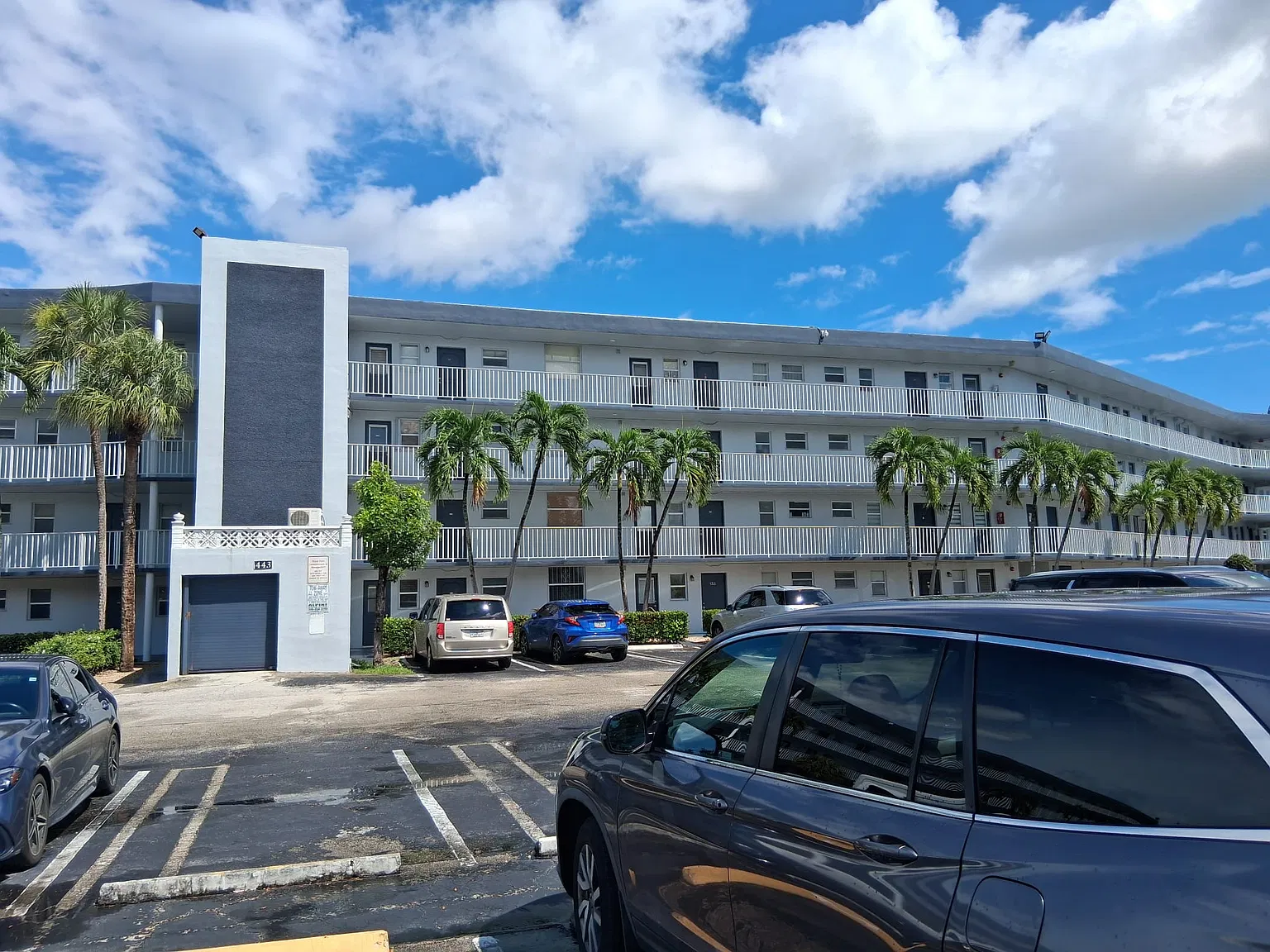 2 bed, 1450 sqft, $2,300 — Photo 2