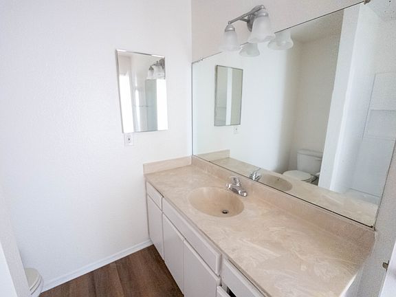 3rd image of 14110 Kornblum Ave APT 9