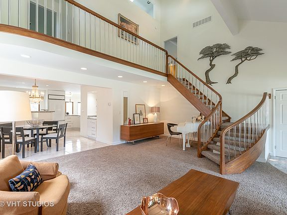 3rd image of 8 W Lucas Dr #8