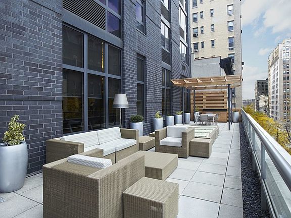 4th image of 250 W 93rd St APT 10C