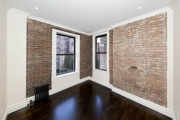 Rented by Warburg | media 4
