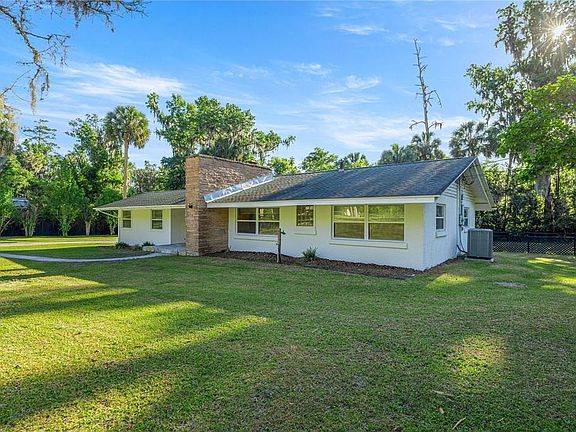 5th image of 3821 SW 7th Avenue Rd
