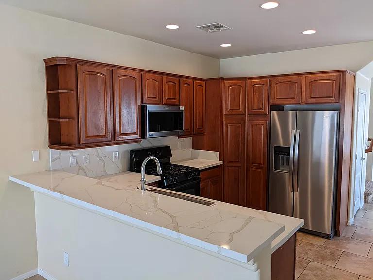8102 Base Camp Ave — Photo 5
