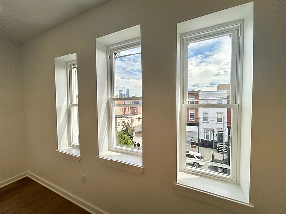 4th image of 2725 W Girard Ave APT 3F