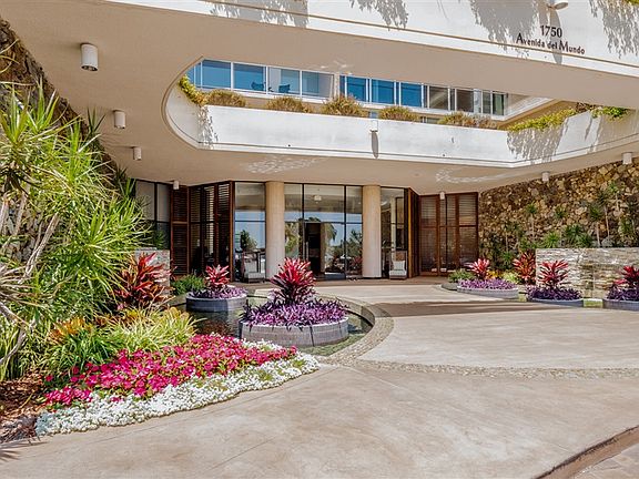 3rd image of 1750 Avenida Del Mundo Unit 406