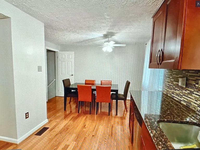 10663 Glen Hannah Dr — Photo 11