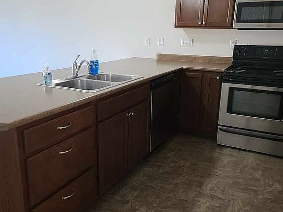 3rd image of 393 Haley Dr