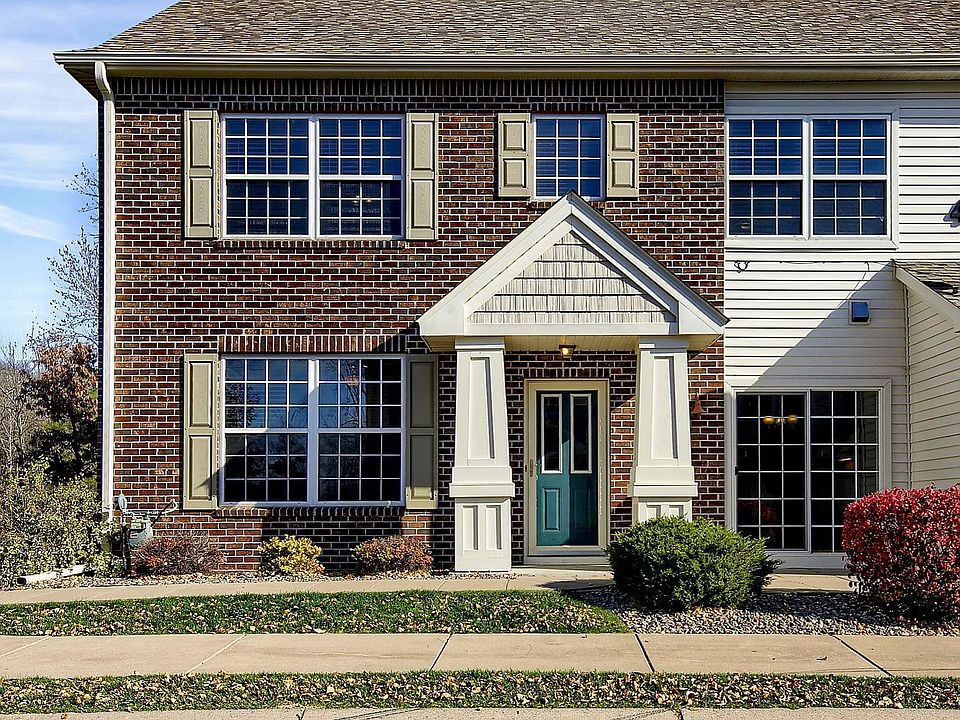 1st image of 4498 Rosemary Way Unit 6