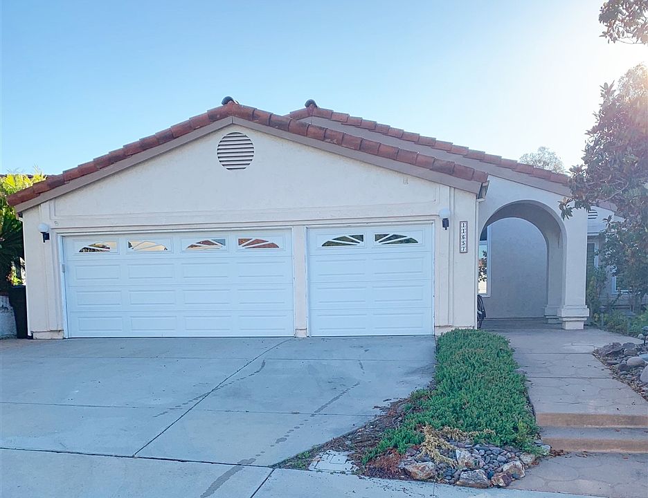 1st image of 11657 Avenida Sivrita