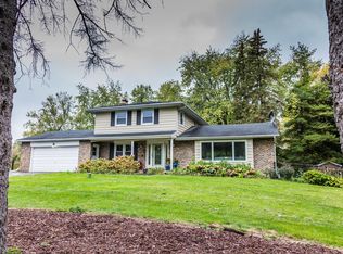 4N726 Klein Rd, West Chicago, IL 60185