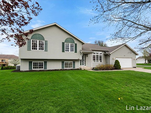 3rd image of 6332 Rush Creek Ct