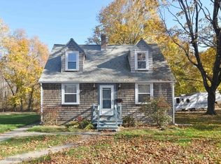 528 Fall River Ave, Seekonk, MA 02771